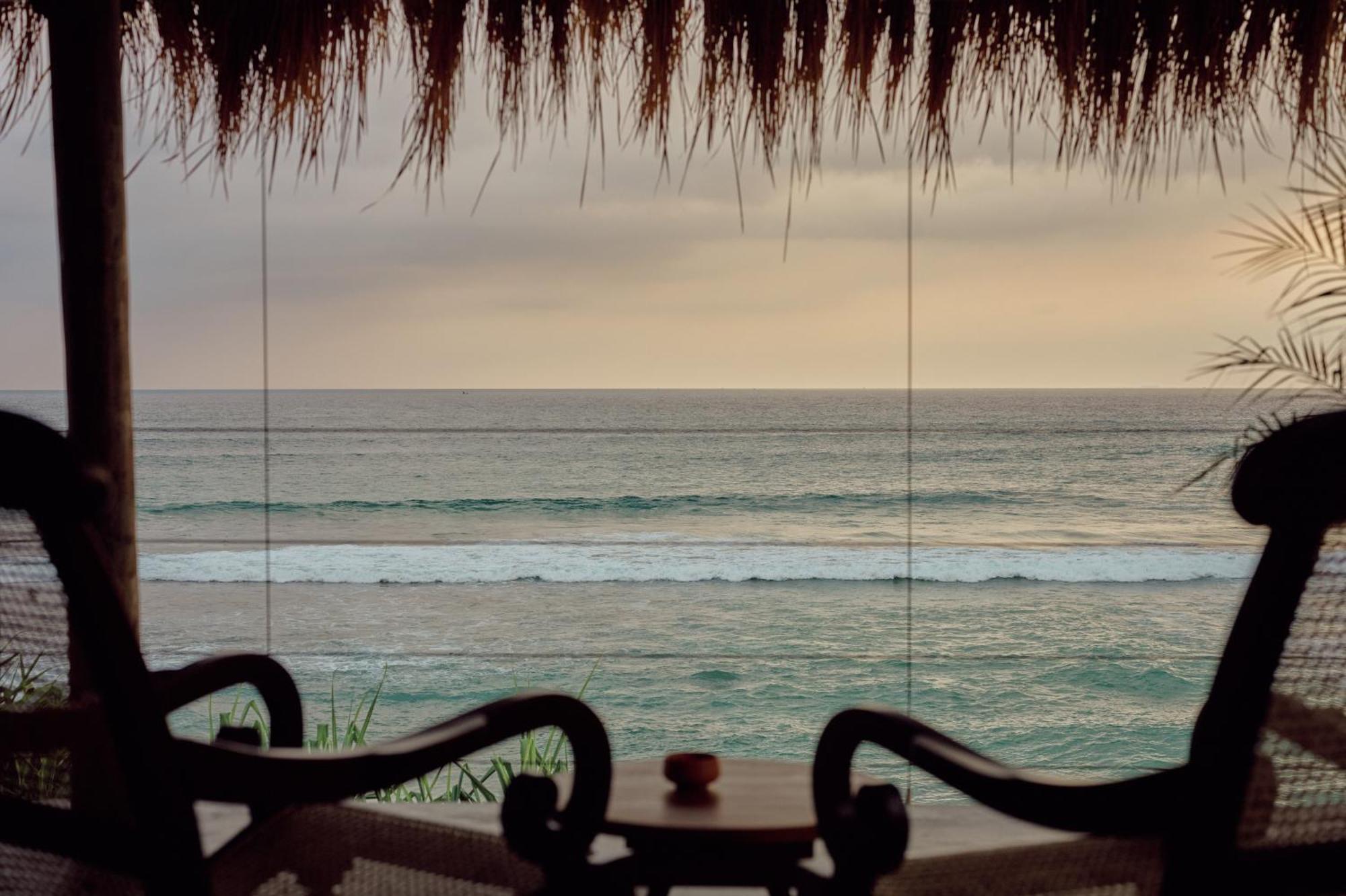 Gitano Surf Ahangama Beachfront Exterior photo